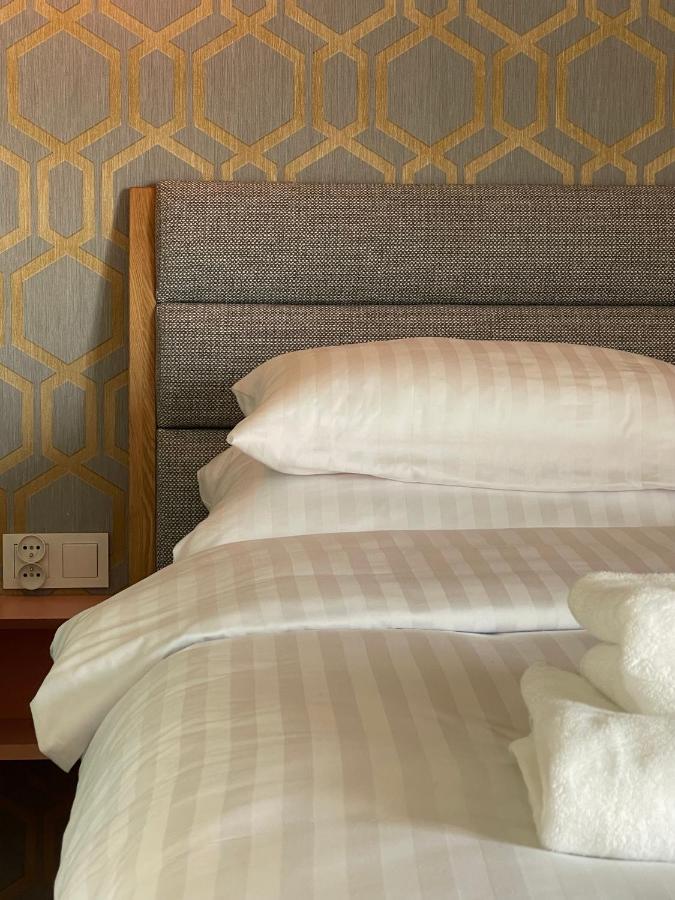Queen Size Bed - Apartament Obok Manufaktury W Centrum Lodzi - Parking Gratis!!! Exterior foto